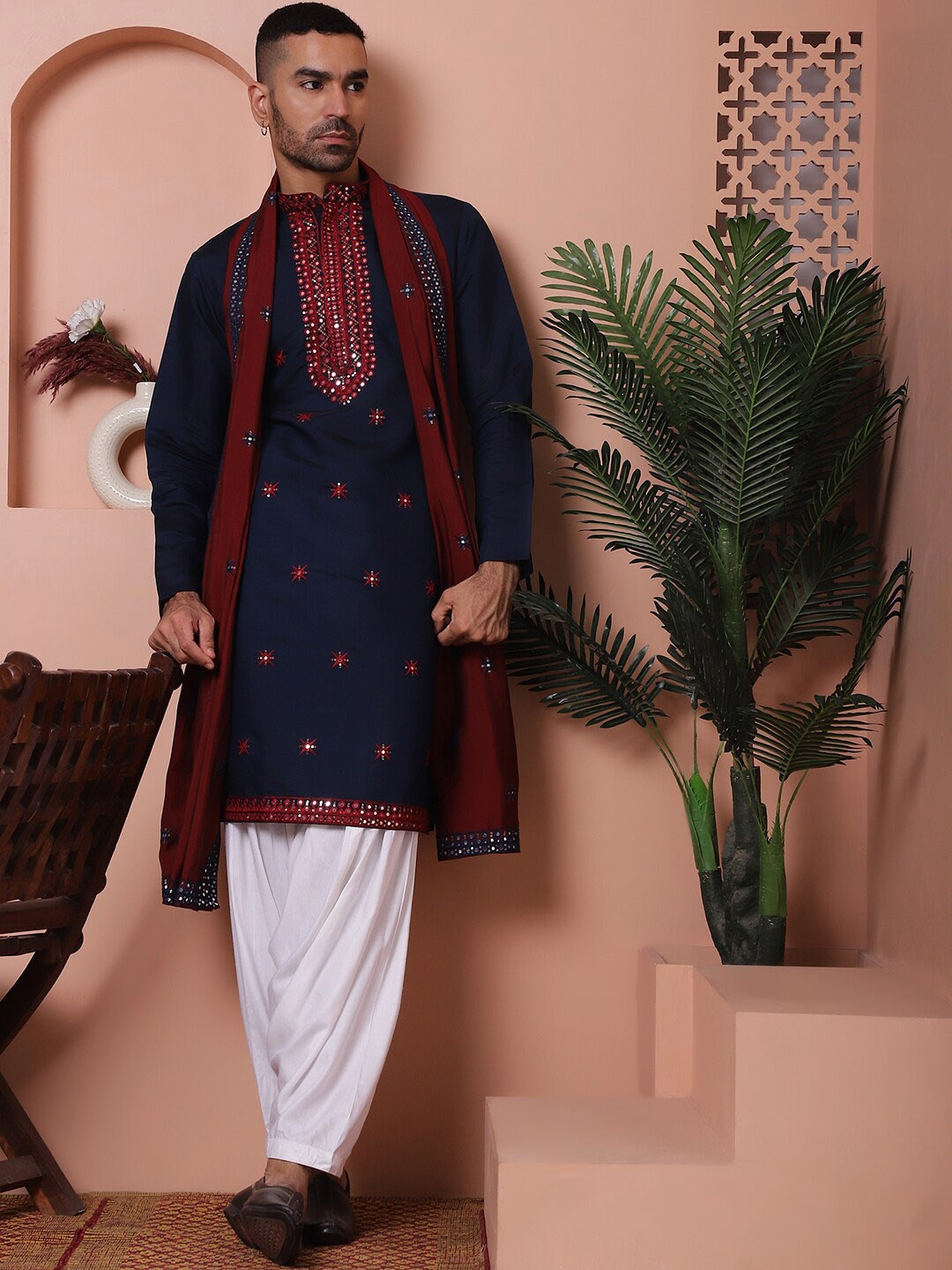 

Jompers Embroidered Mandarin Collar Long Sleeves Sequinned Kurta with Salwar & Dupatta, Navy blue