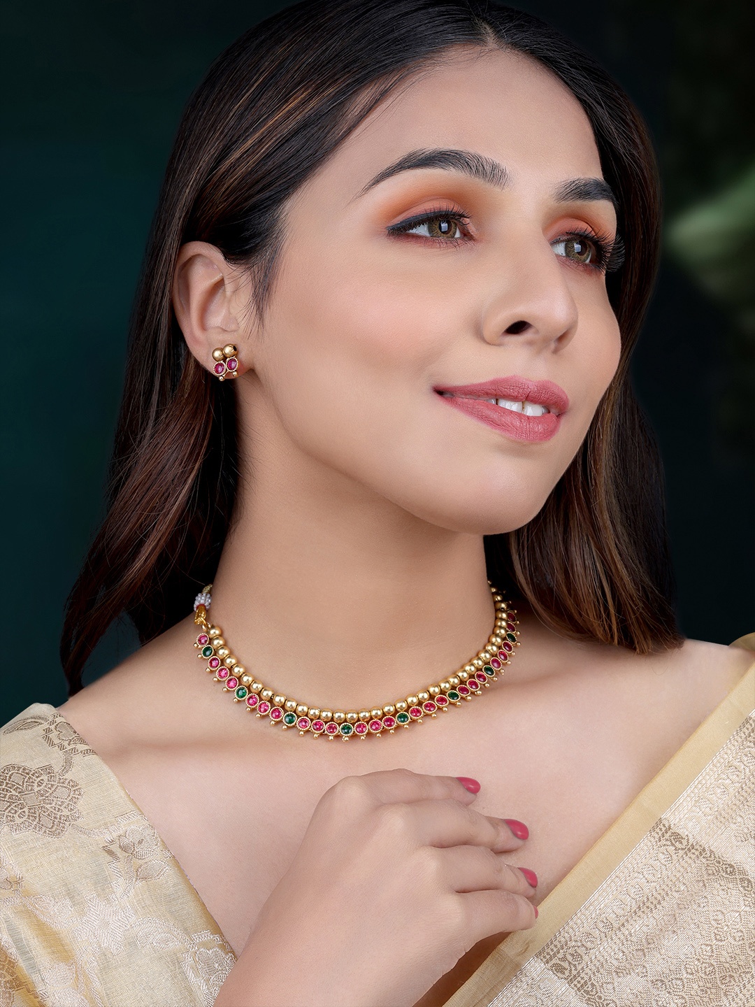 

Peora Women Gold-Plated Stone-Studded Jewellery Set