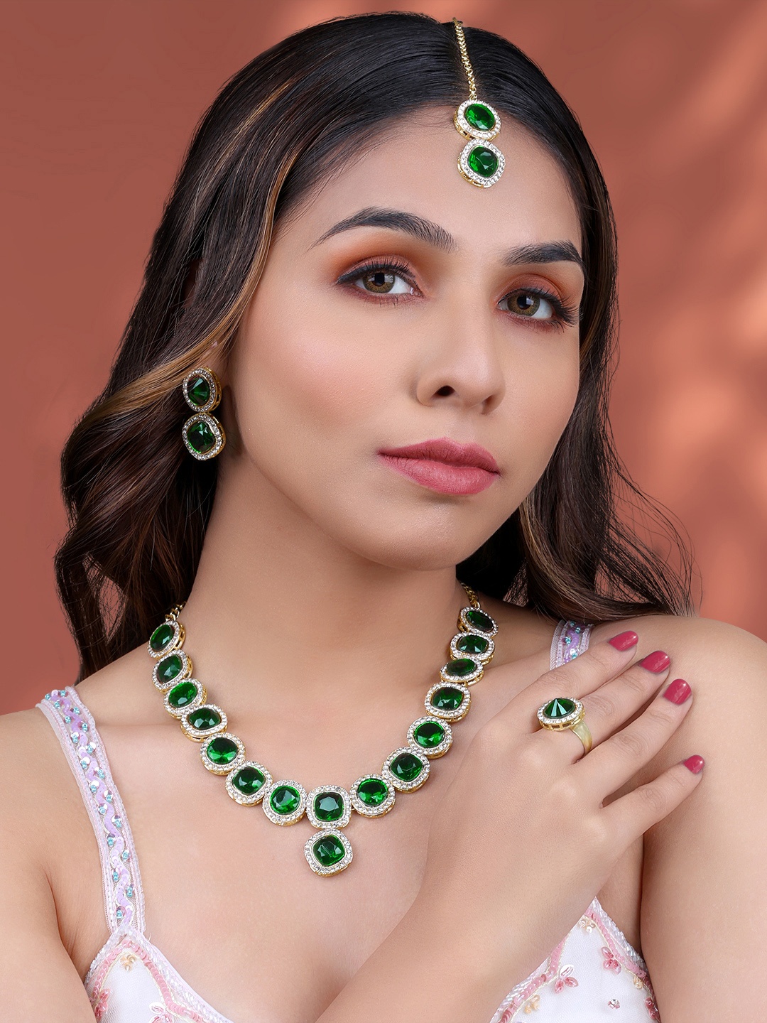 

Peora Gold-Plated Crystal-Studded Jewellery Set