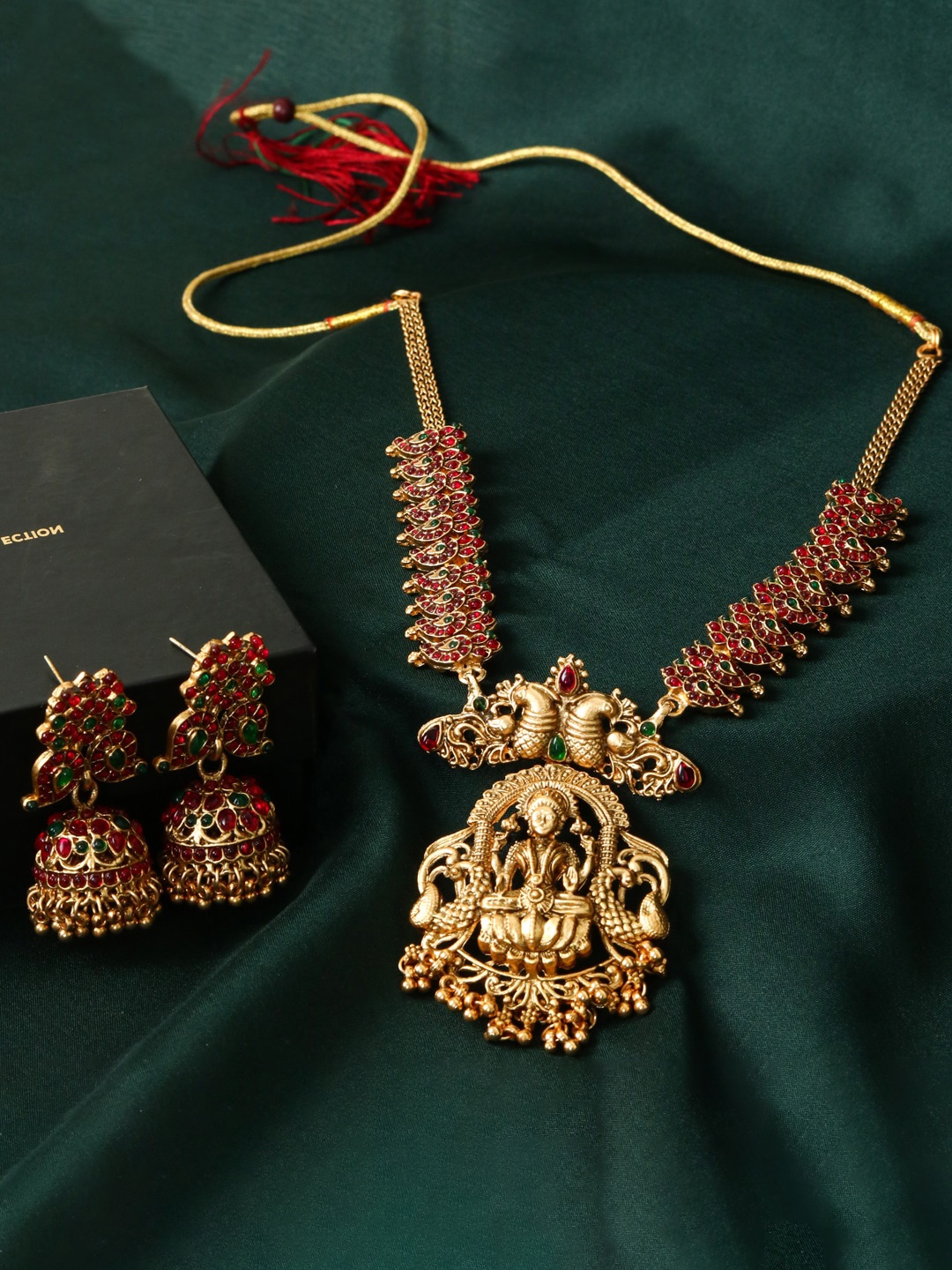 

Adwitiya Collection Gold-Plated Stone-Studded & Beaded Laxmi Temple Jewellery Set