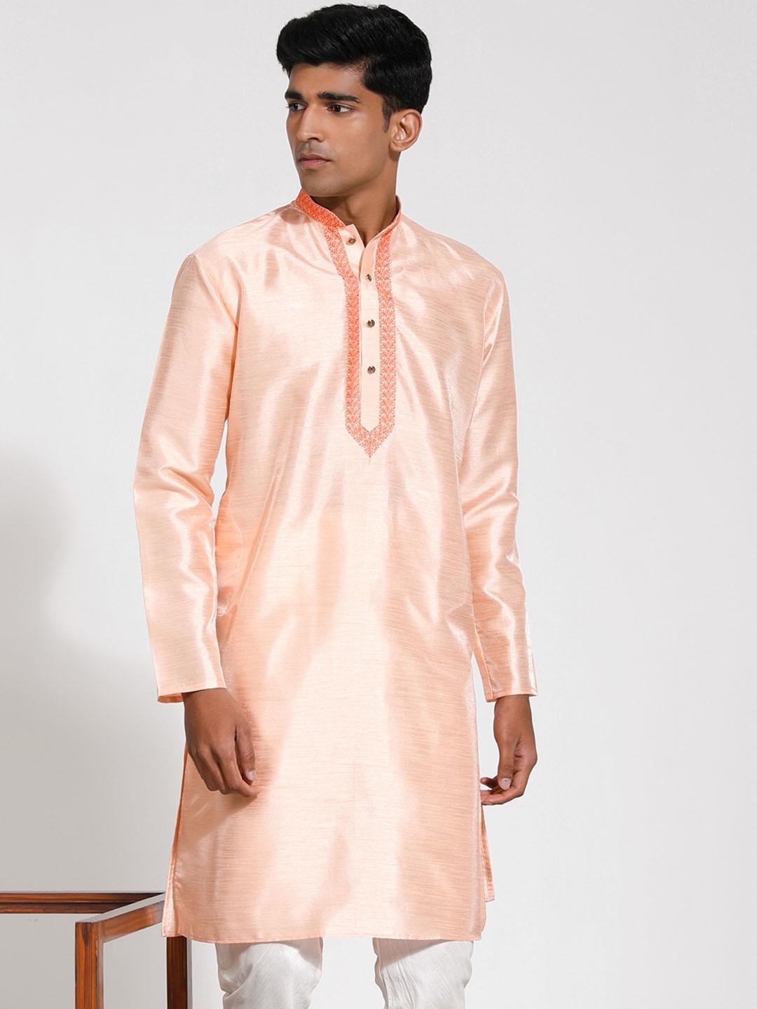 

VASTRAMAY Mandarin Collar Straight Kurta, Peach