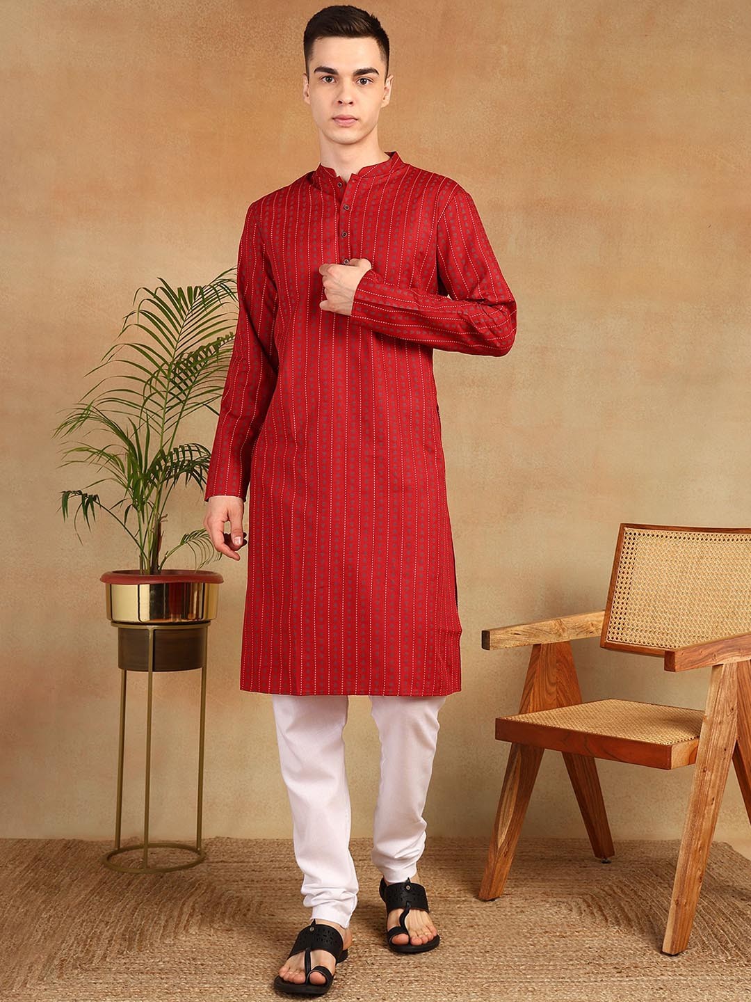 

Anouk Striped Printed Regular Kurta & Trousers, Red