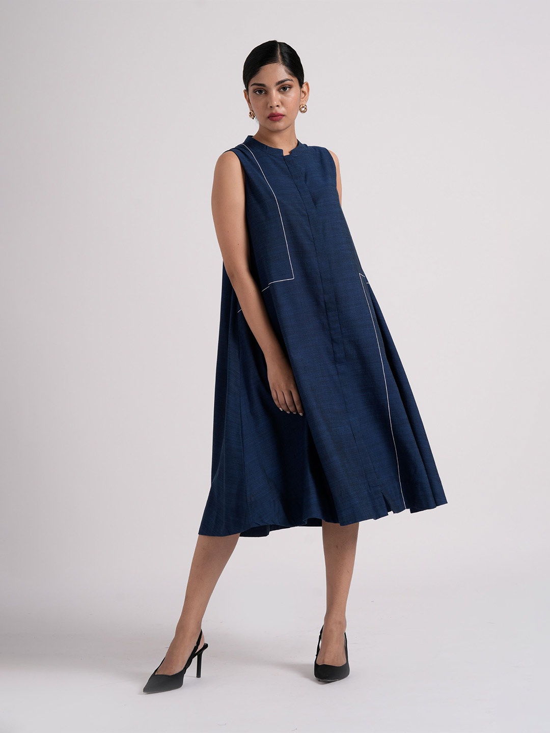 

the kaatn trail Women Solid Cotton A-Line Midi Dress, Blue