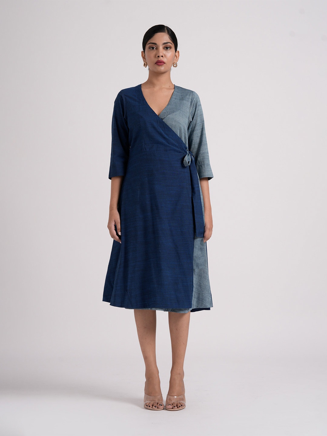 

the kaatn trail Colorblocked V Neck Cotton Wrap Dress, Blue