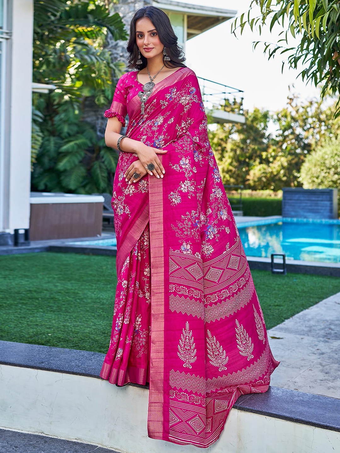 

Satrani Floral Zari Saree, Pink