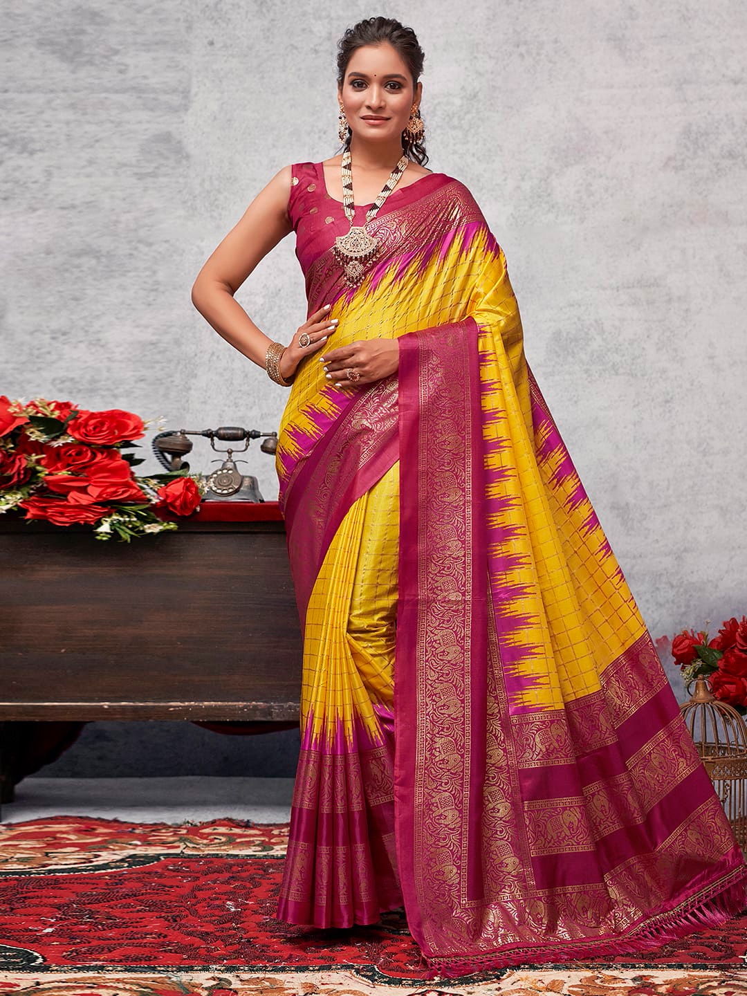 

Satrani Checked Woven Design Art Silk Saree, Yellow