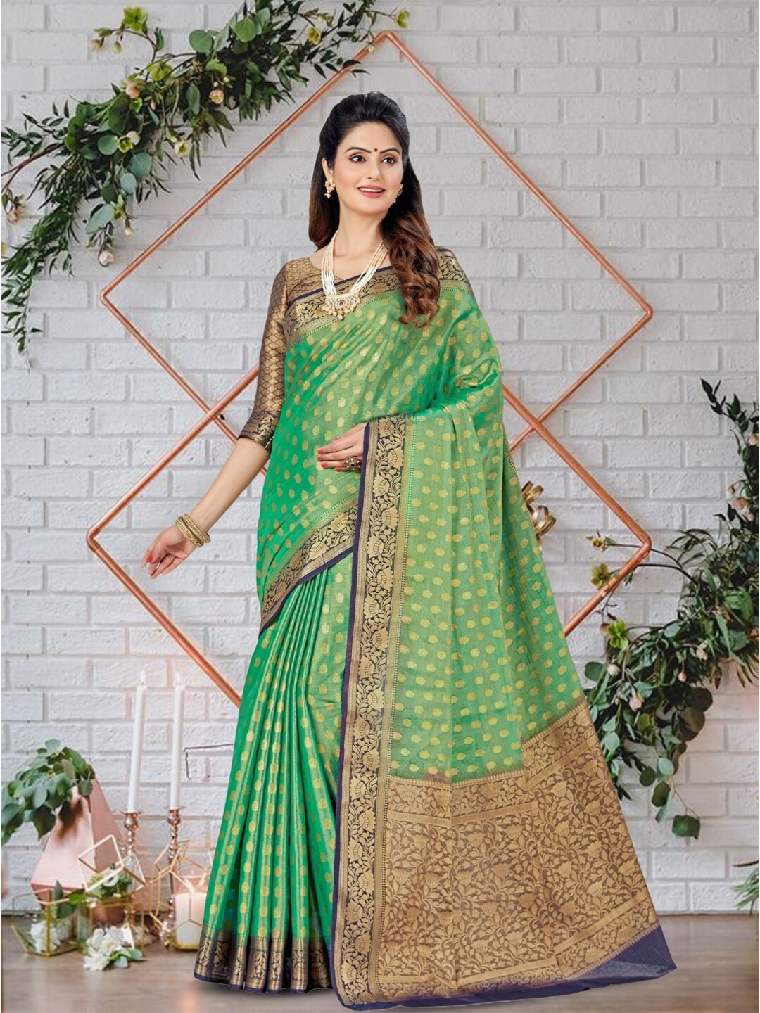 

Mitera Ethnic Motifs Zari Silk Blend Kanjeevaram Saree, Green
