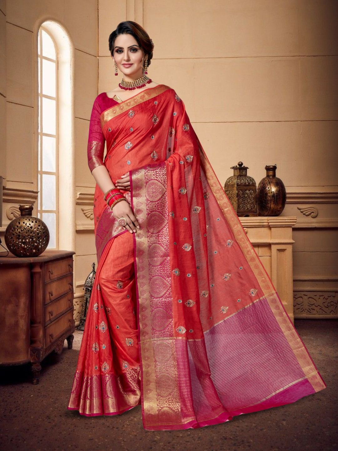 

Mitera Embellished Zari Silk Blend Kanjeevaram Saree With Blouse Piece, Orange