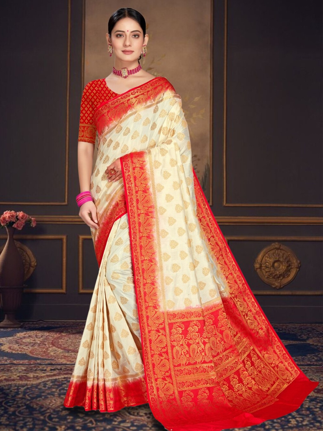 

Mitera Woven Design Zari Silk Blend Kanjeevaram Saree With Blouse Piece, Cream