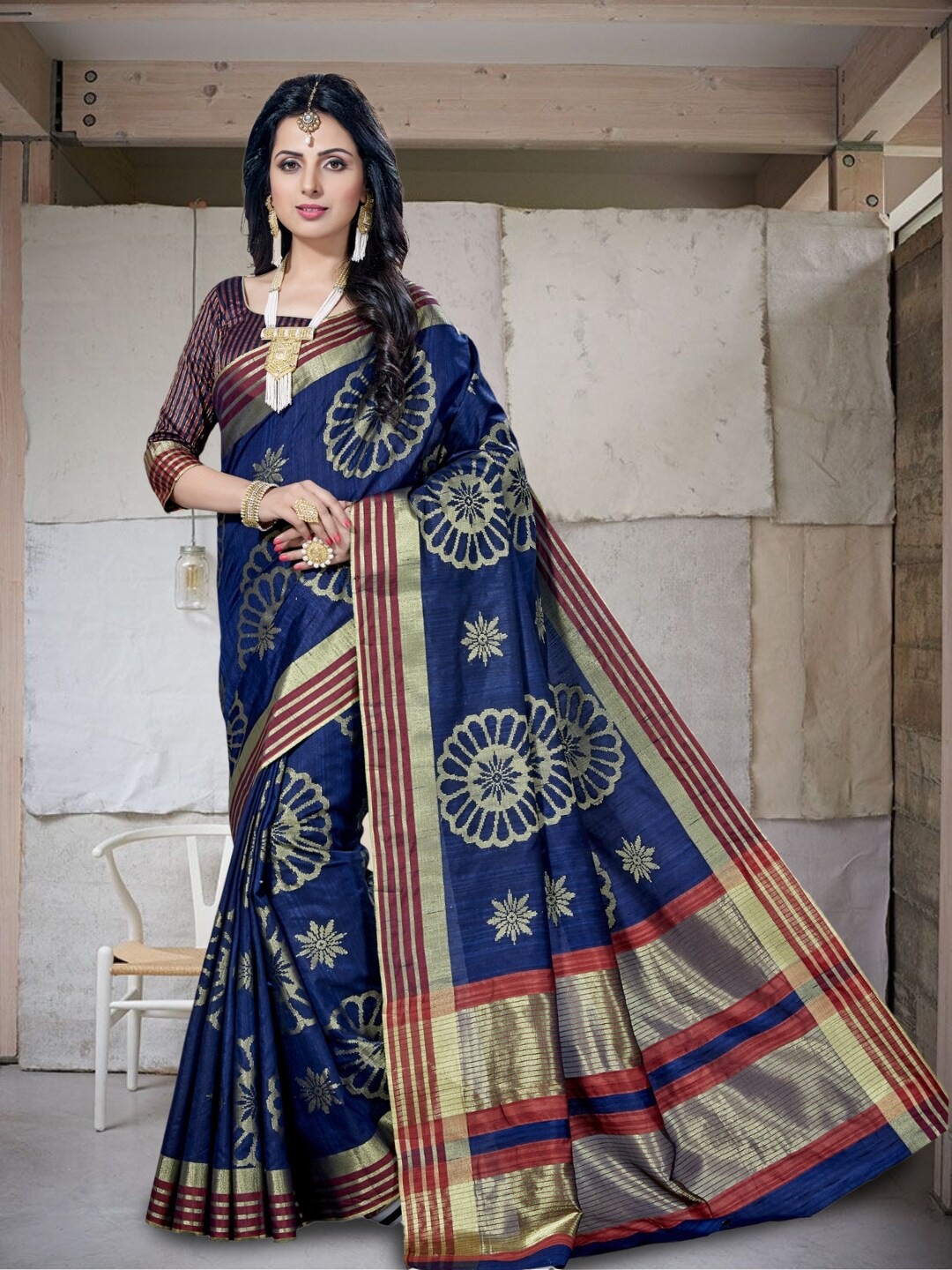 

Mitera Women Woven Design Zari Silk Blend Kanjeevaram Saree, Navy blue