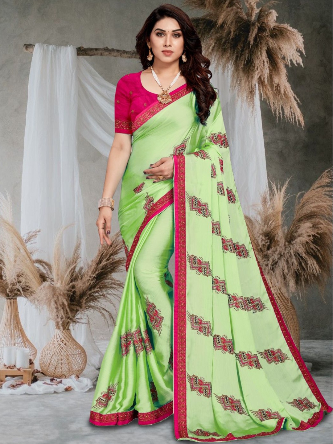 

Mitera Embellished Embroidered Silk Blend Saree With Blouse Piece, Sea green