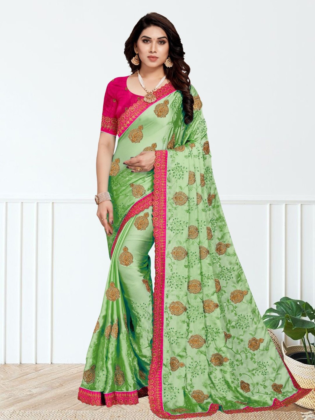 

Mitera Women Ethnic Motifs Embroidered Silk Blend Saree, Green