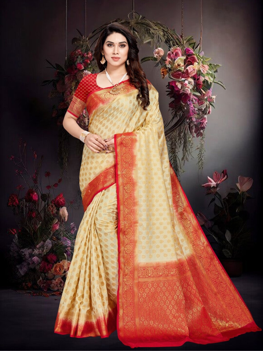 

Mitera Ethnic Motifs Zari Silk Blend Kanjeevaram Saree, Cream