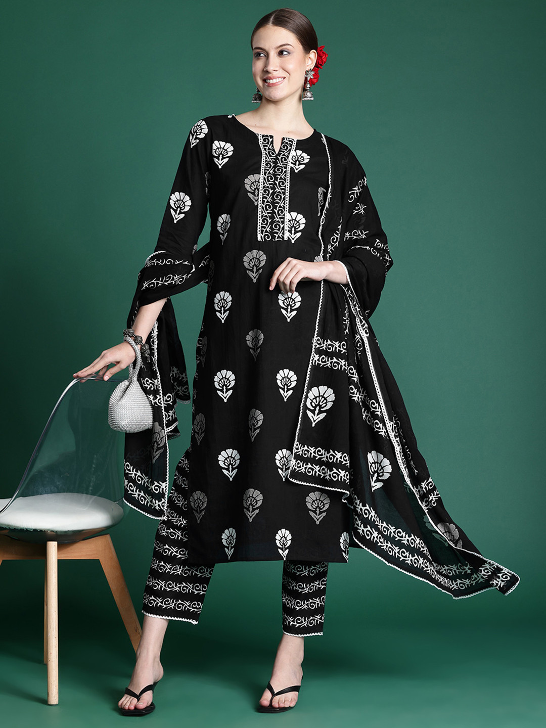 

Indo Era Floral Printed Pure Cotton Kurta with Trousers & With Dupatta, Black
