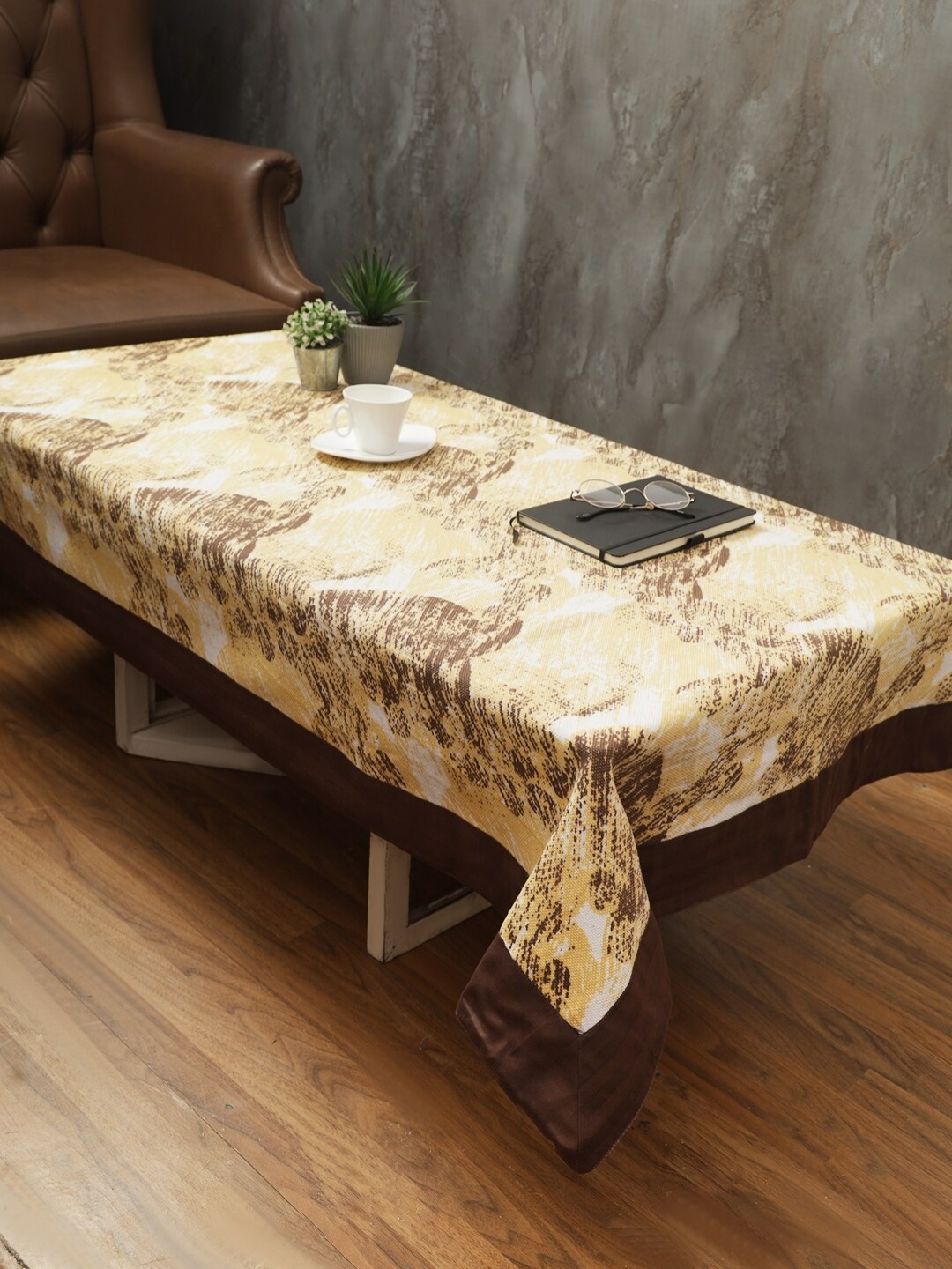 

Soumya Beige & White Abstract Printed Rectangle Cotton Table Cover