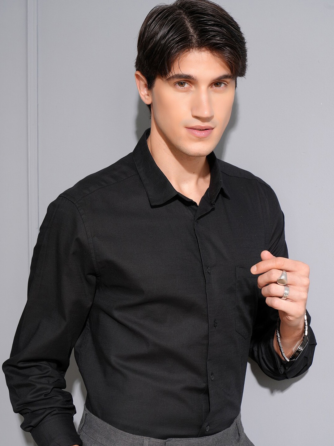 

LOCOMOTIVE Men Premium Solid Occasion Shirt, Black