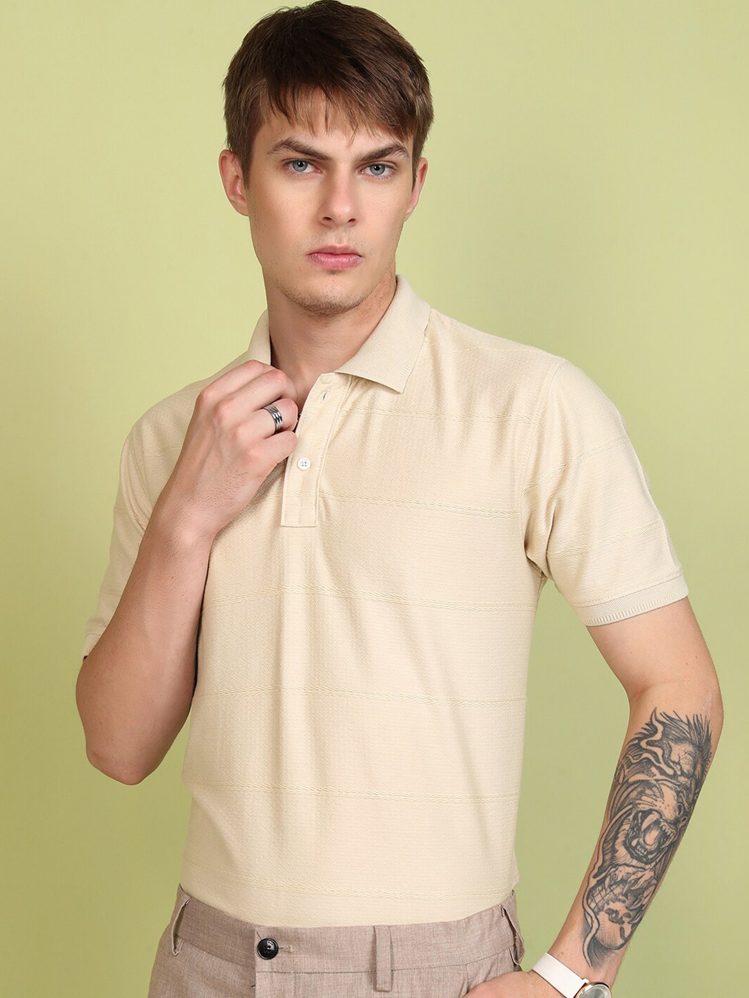 

HIGHLANDER Men Slim Fit Polo Collar T-shirt, Beige
