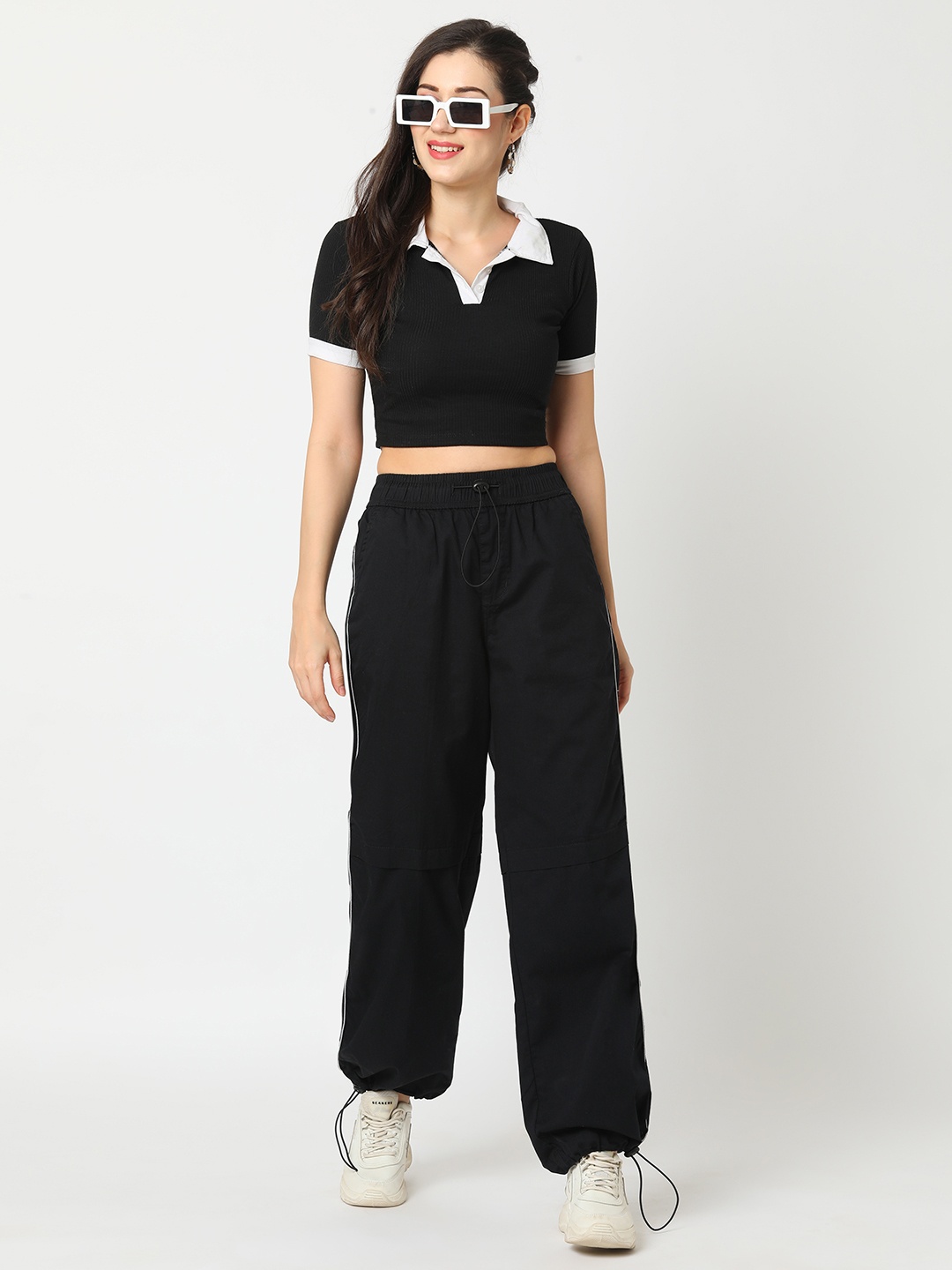 

Globus Women Relaxed Mid-Rise Loose Fit Trousers, Black