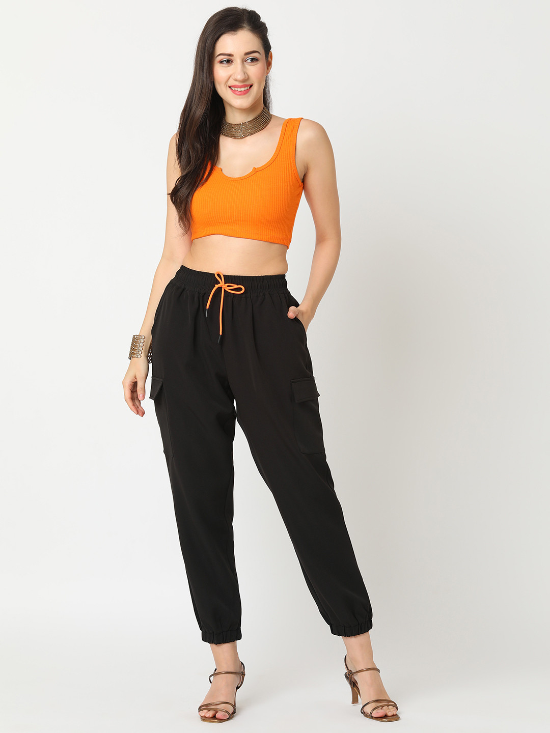 

Globus Women Black Loose Fit Stretchable Cargo Jogger