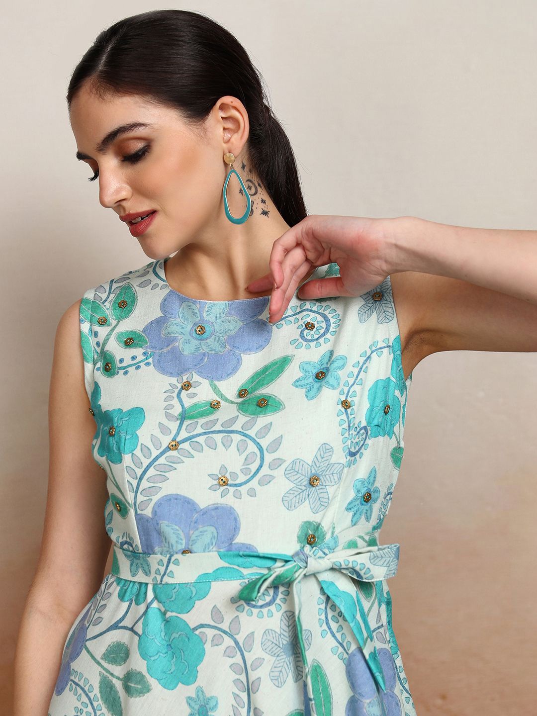 

Vishudh Women Floral Print Fit & Flare Midi Dress, Blue