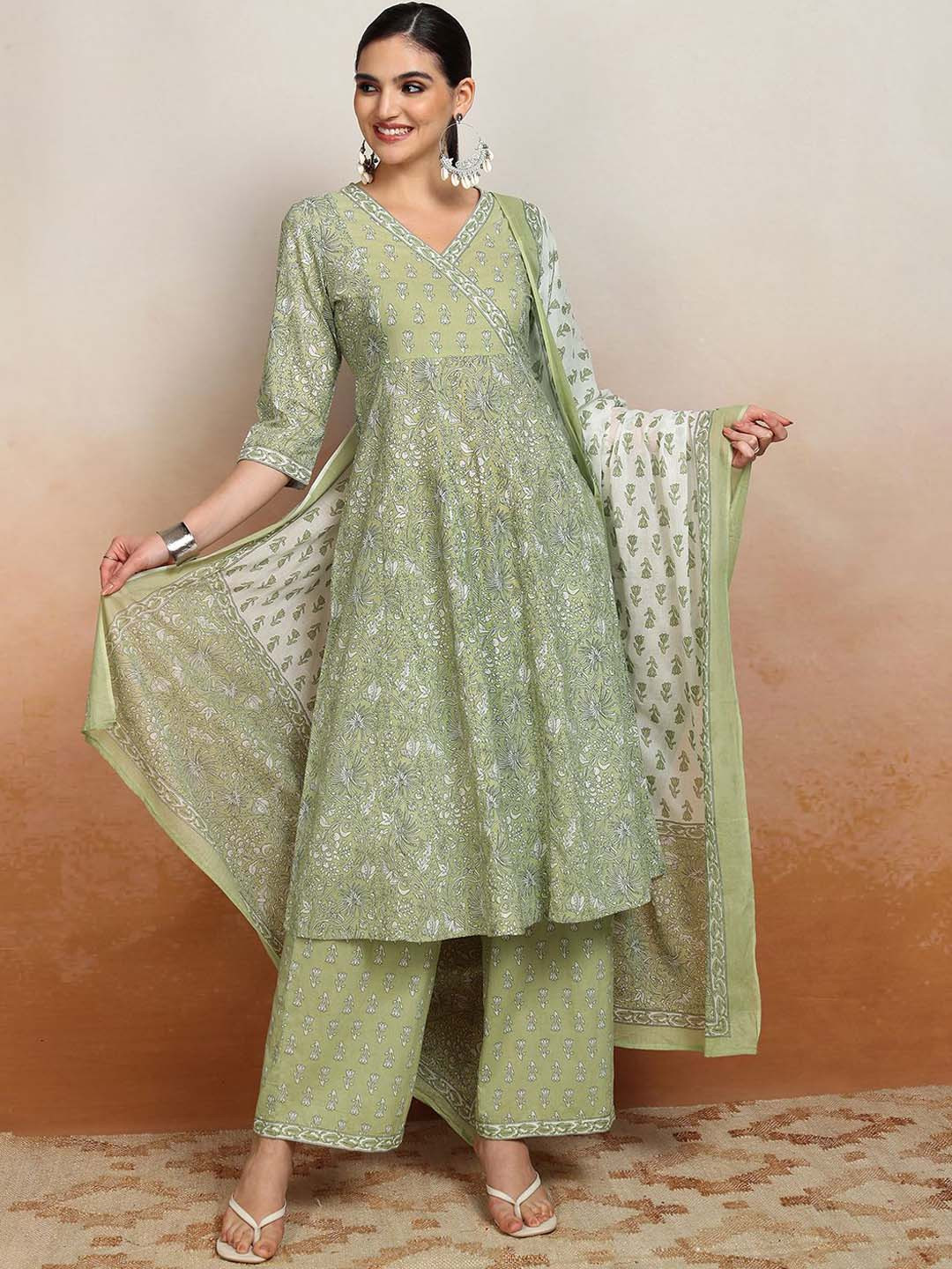 

Vishudh Women Floral Printed Angrakha Pure Cotton Kurta with Palazzos & With Dupatta, Green