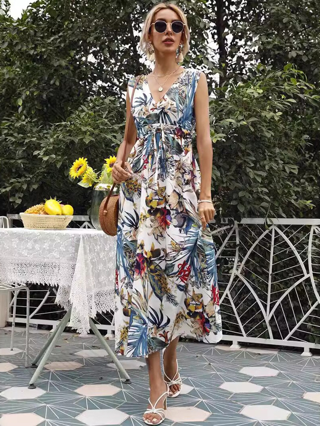 

StyleCast Women Floral Printed Fit & Flare Midi Dress, White