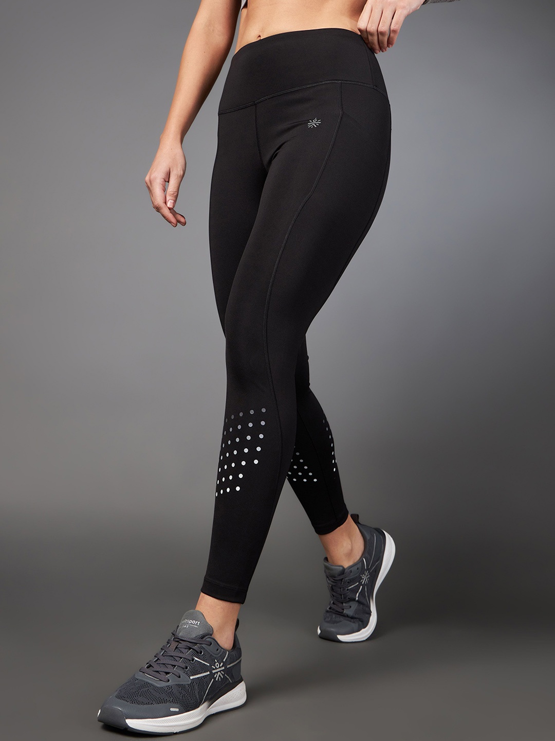 

CULT Women Running Tights, Black