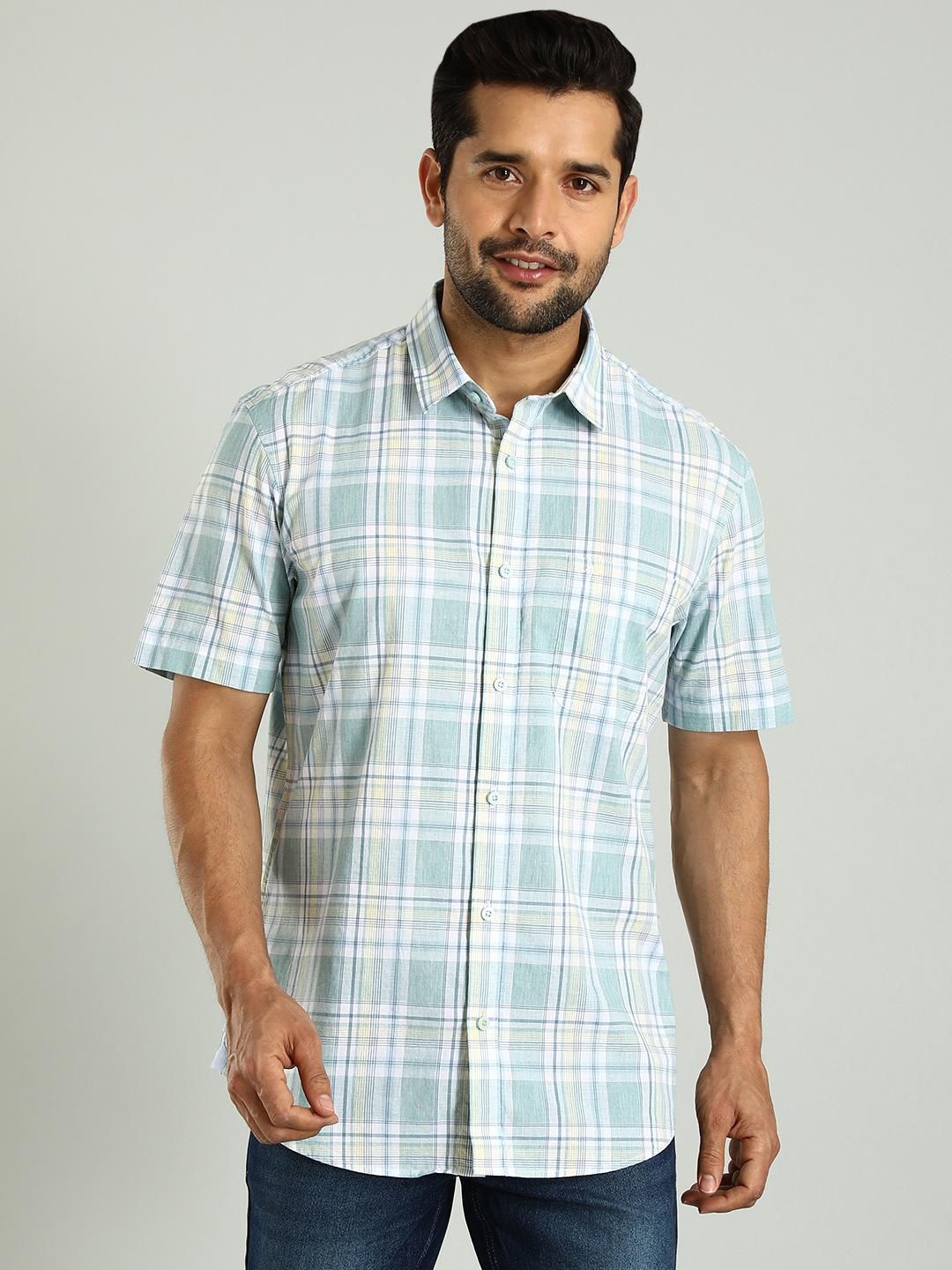 

Indian Terrain Slim Fit Tartan Checked Spread Collar Short Sleeves Cotton Casual Shirt, Green