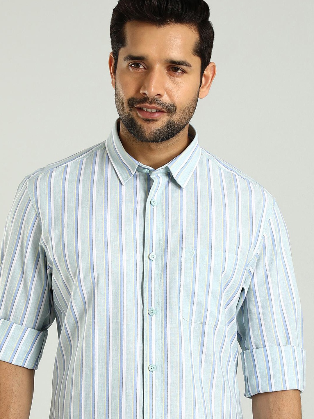 

Indian Terrain Slim Fit Striped Spread Collar Short Sleeves Cotton Casual Shirt, Green