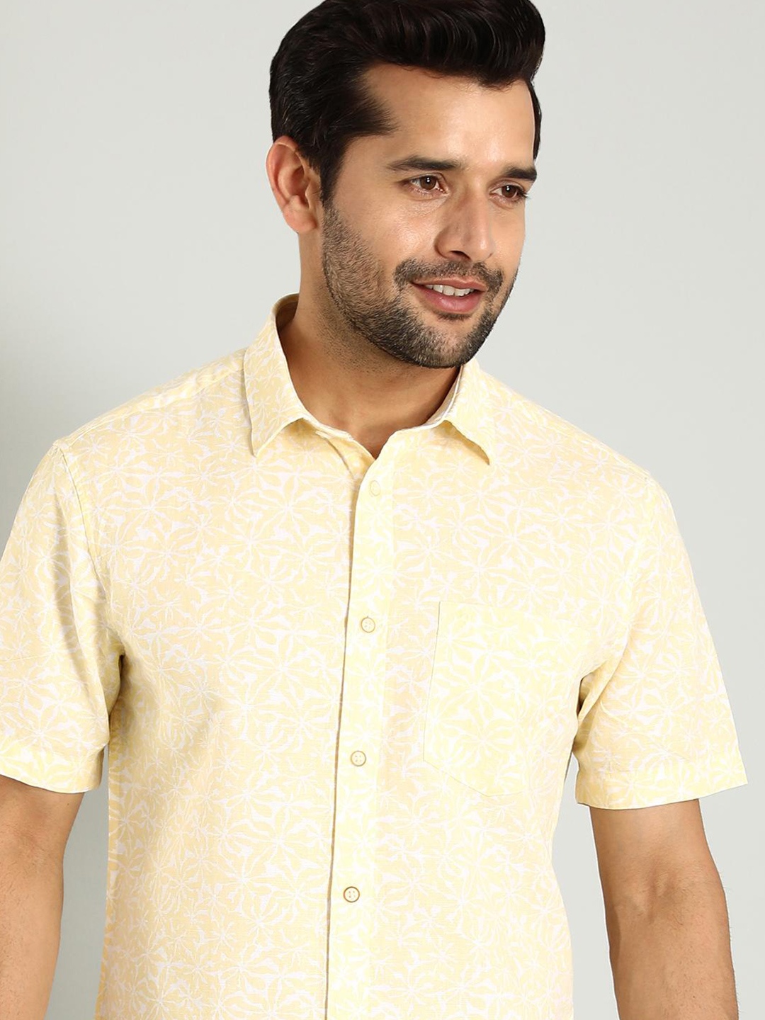 

Indian Terrain Classic Slim Fit Floral Printed Cotton Casual Shirt, Yellow