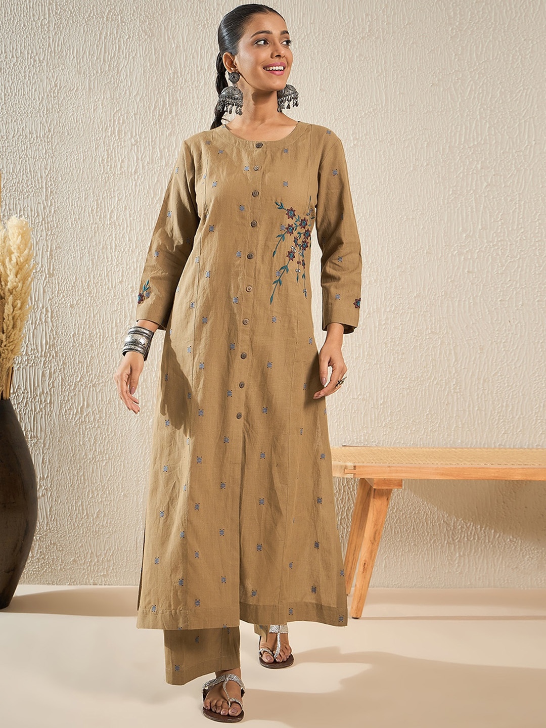 

STADO Floral Embroidered Regular Kurta & Trousers, Camel brown