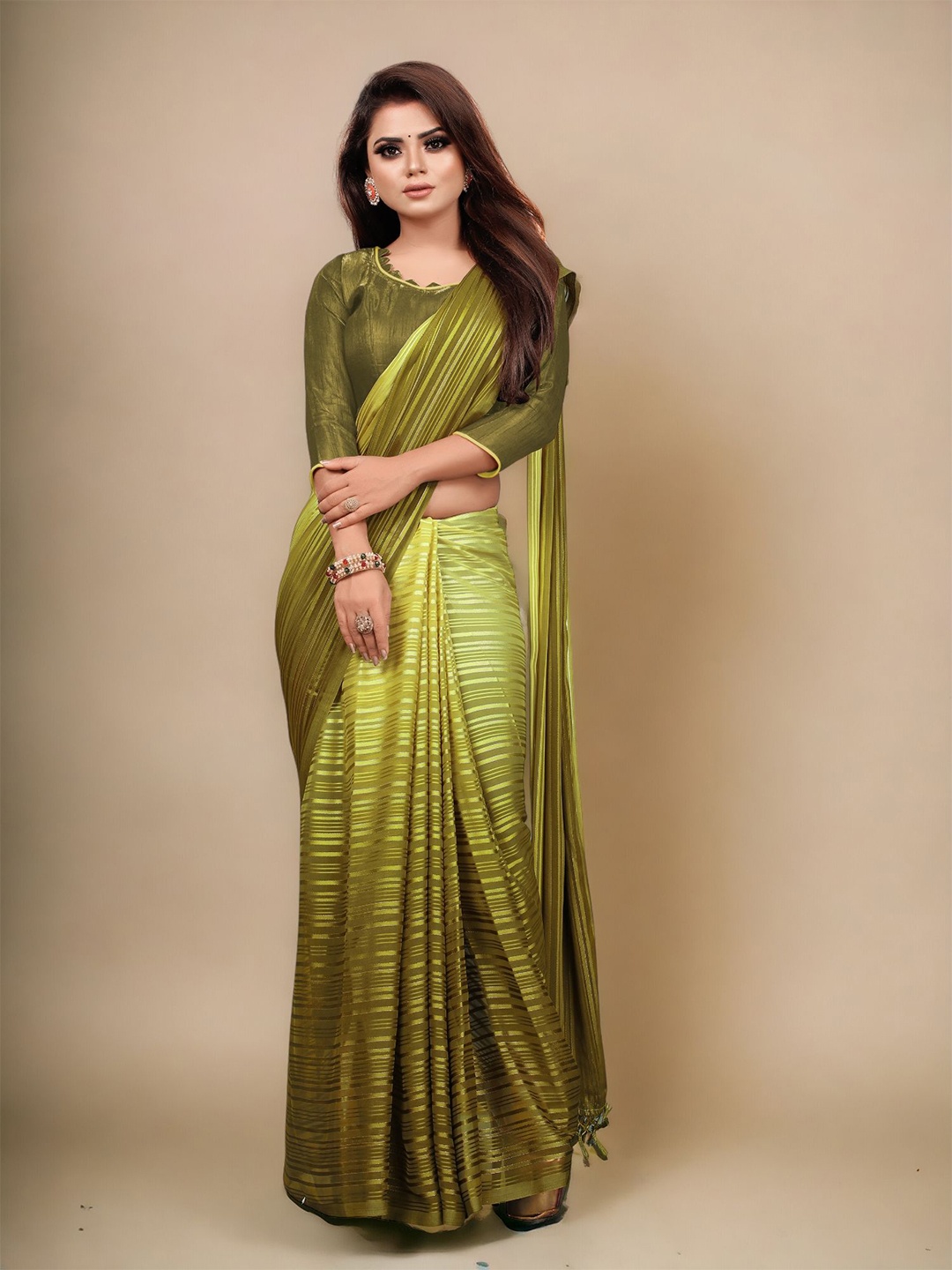 

CARTYSHOP Ombre Striped Pure Georgette Saree, Green