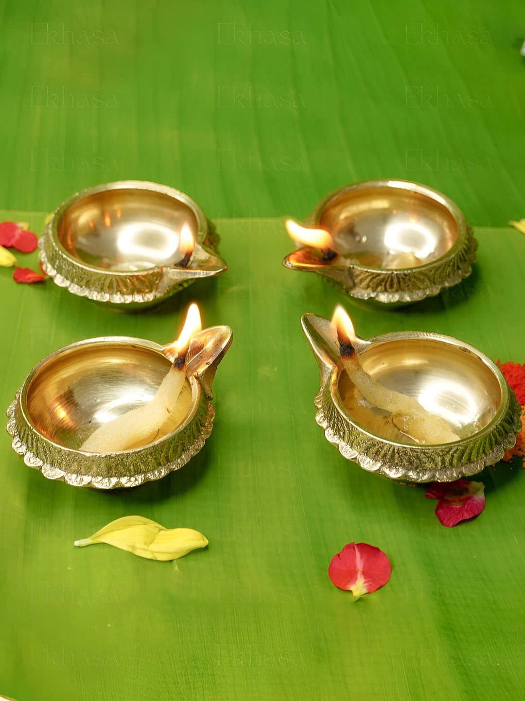 

Ekhasa Gold Toned 4 Pieces Textured Kubera Diyas