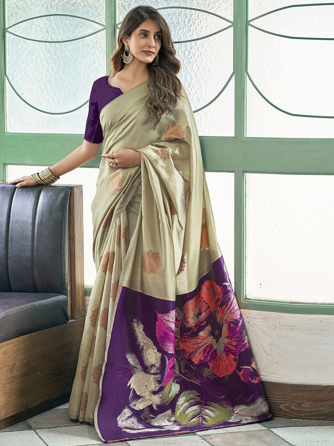 

Mitera Woven Design Zari Silk Blend Banarasi Saree, Khaki