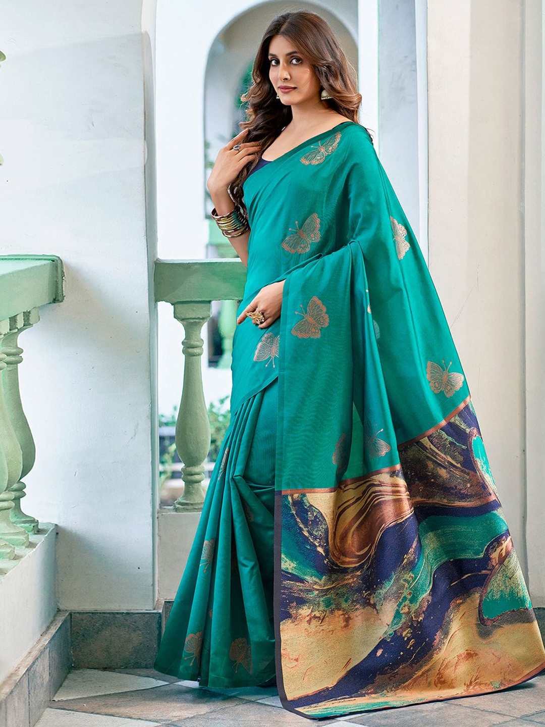 

Mitera Women Abstract Zari Silk Blend Banarasi Saree, Teal