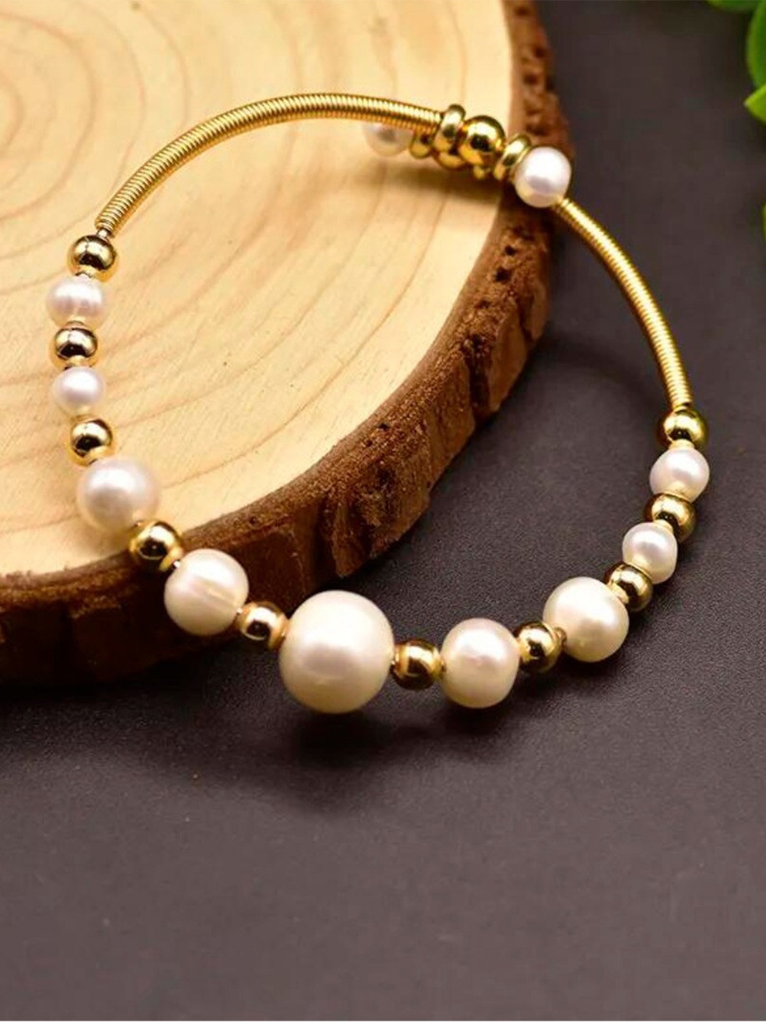 

CHOKORE Women Pearls Bangle-Style Bracelet, Gold
