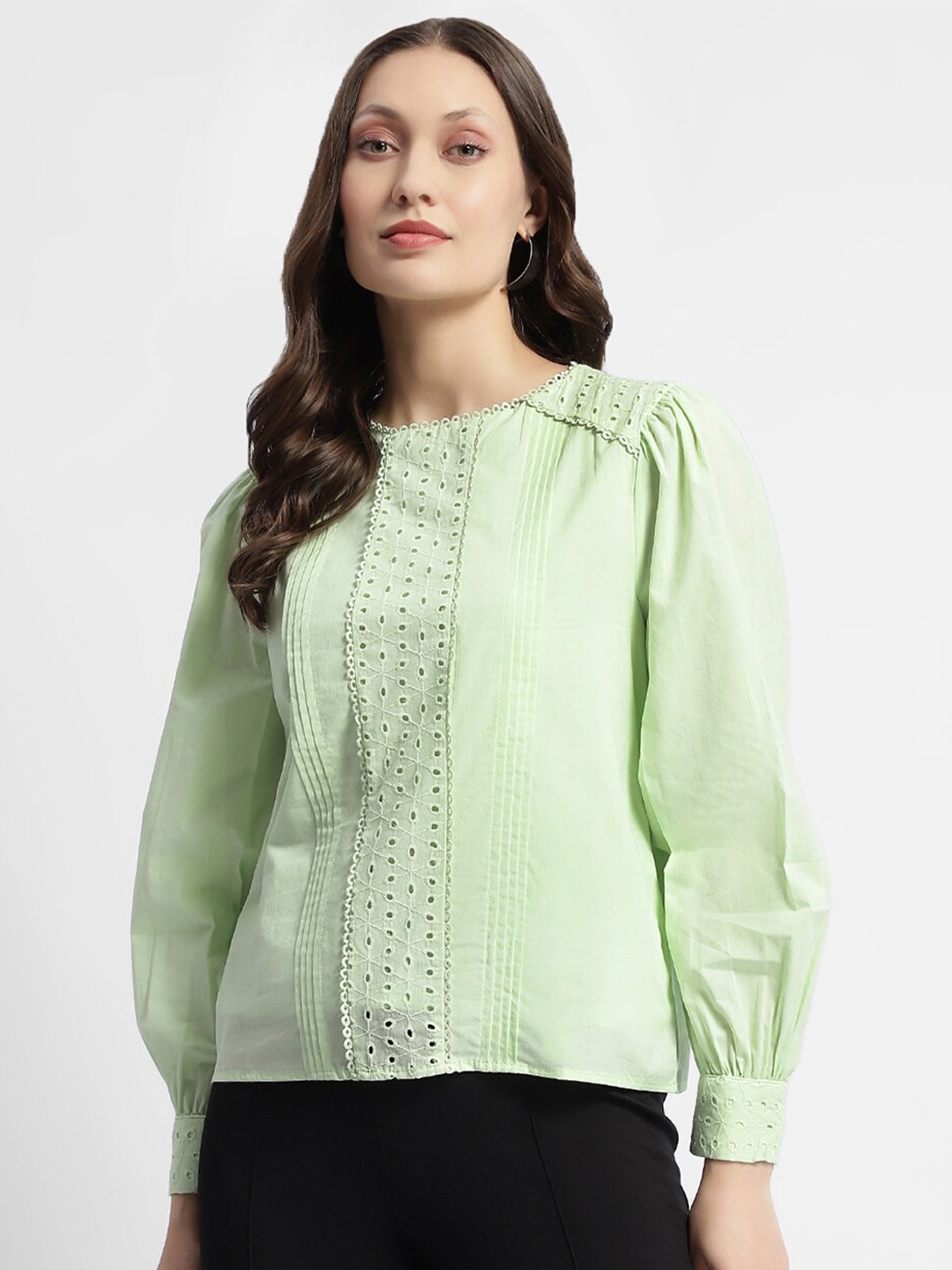 

Madame Schiffli Cuffed Sleeves Cotton Top, Green