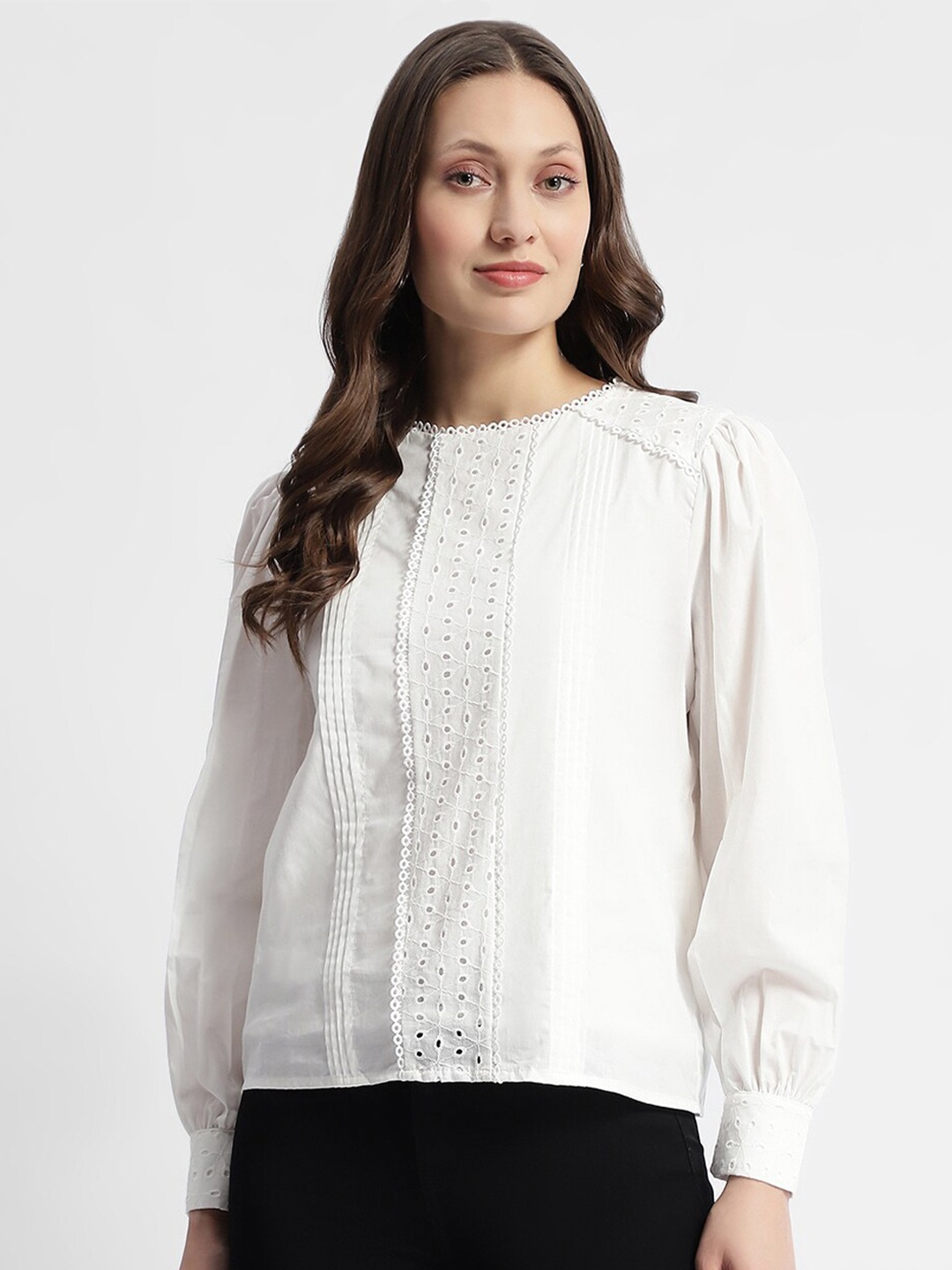 

Madame Schiffli Cuffed Sleeves Cotton Top, White