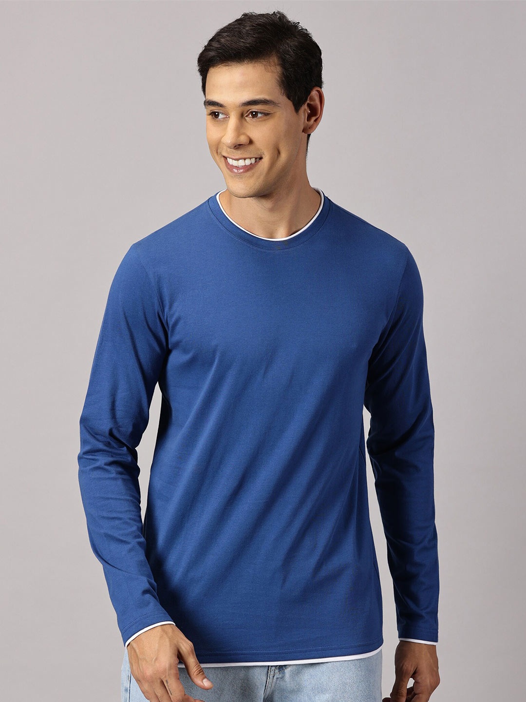 

THE HOLLANDER Men Cotton Regular Fit Solid T-Shirt, Blue