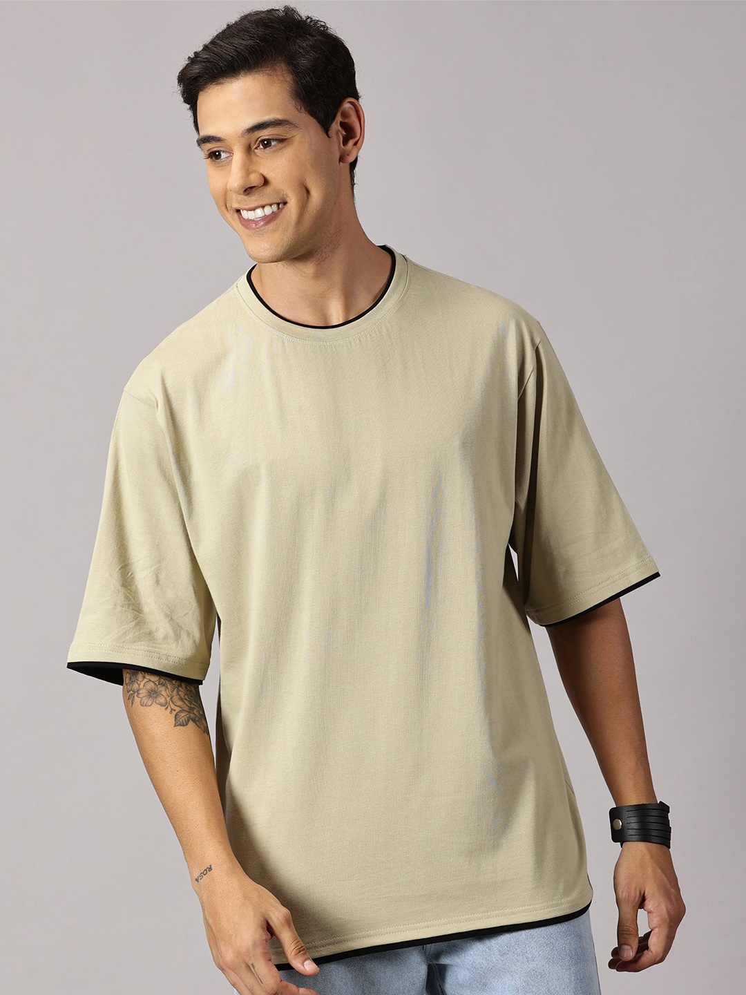

THE HOLLANDER Men Cotton Oversized Drop Shoulder Printed T-Shirt, Beige