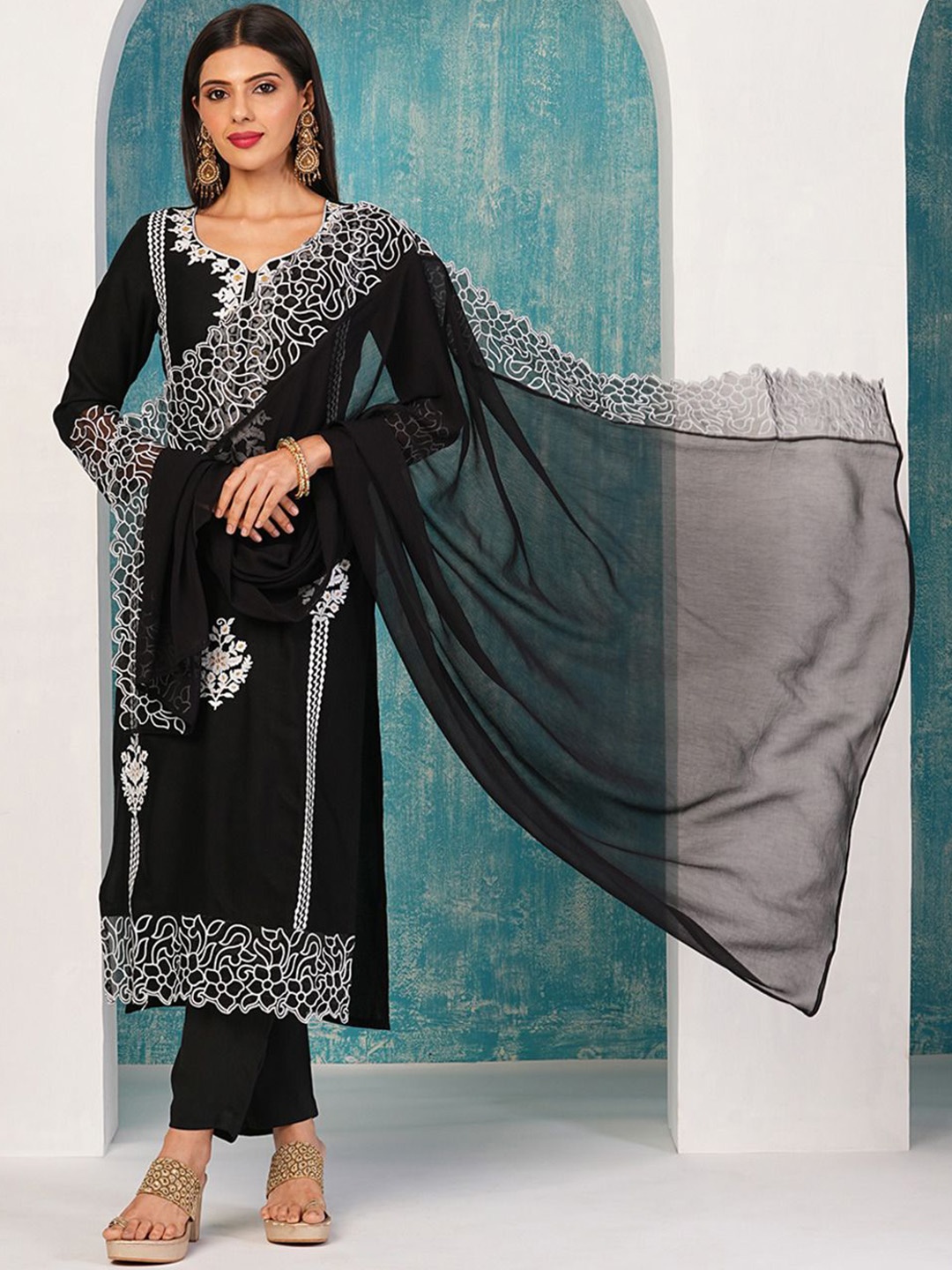 

KALINI Women Floral Embroidered Regular Kurta with Trousers & With Dupatta, Black