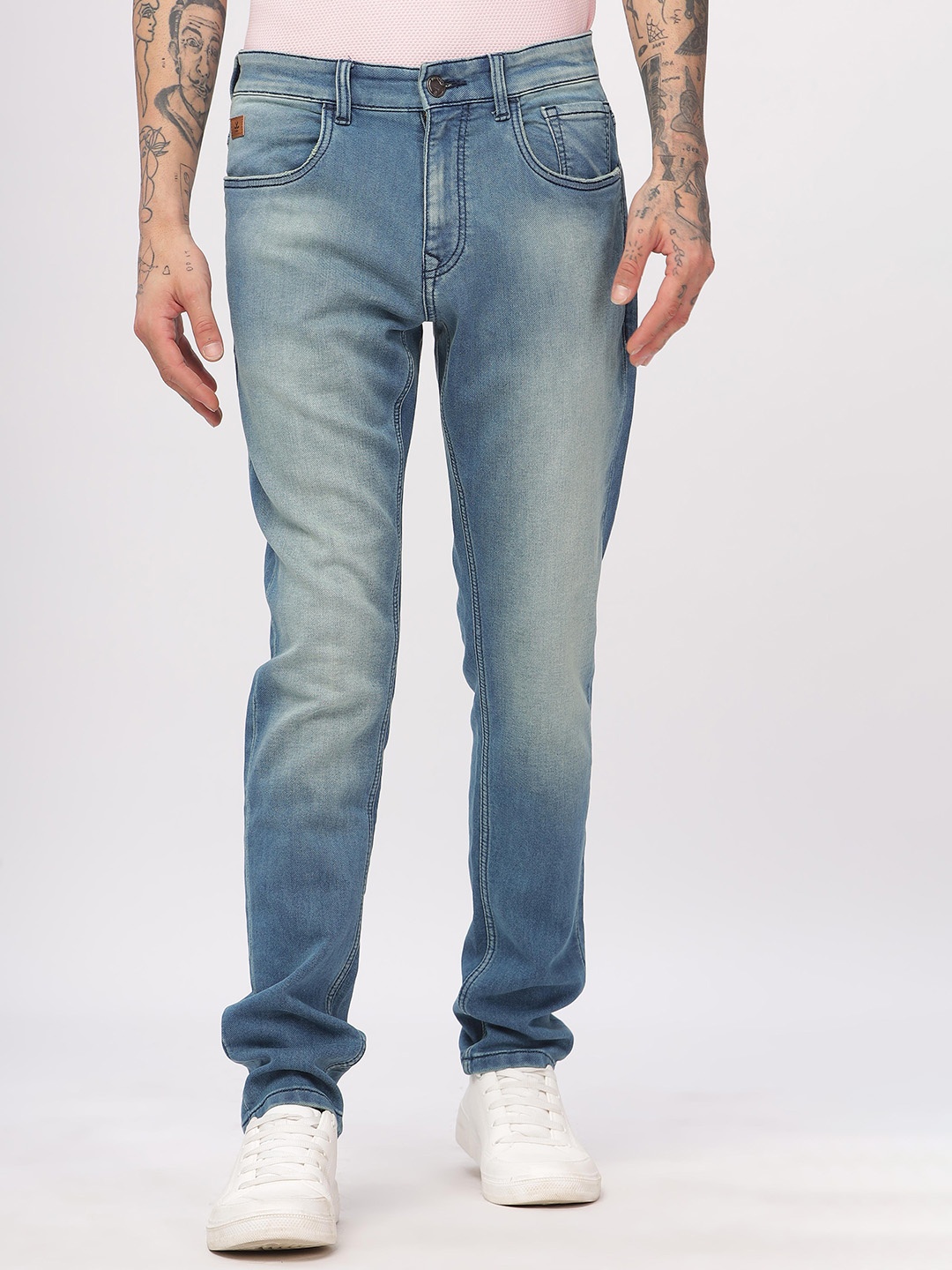 

WROGN Men Comfort Tapered Fit Heavy Fade Jeans, Blue