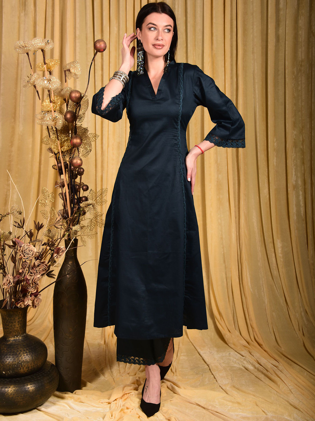 

Laalzari Cotton V-Neck Top With Trousers Co-Ords, Black