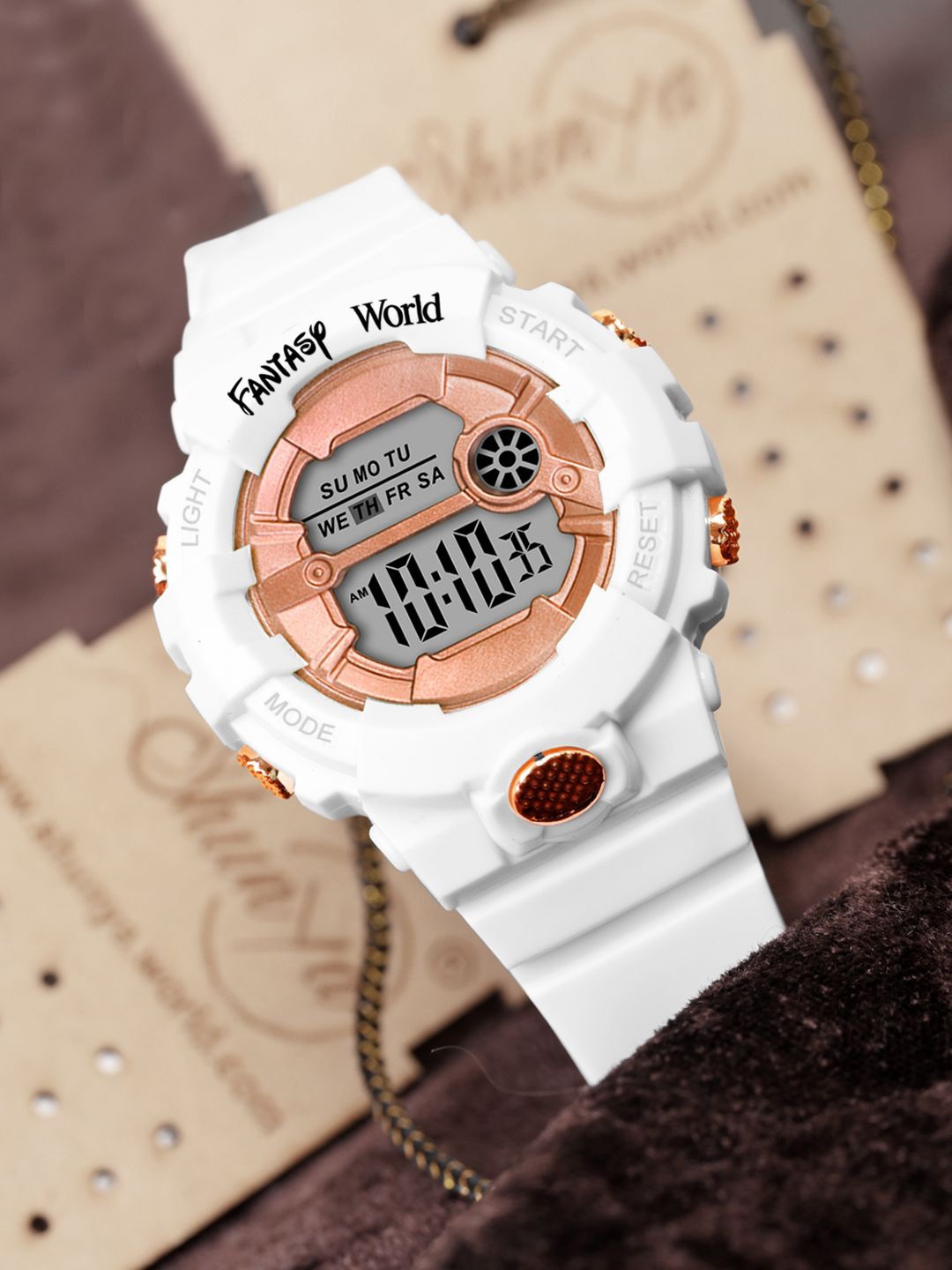 

Fantasy World Kids Dial & Bracelet Style Straps Analogue Watch FW24-Sport-027-WH, White