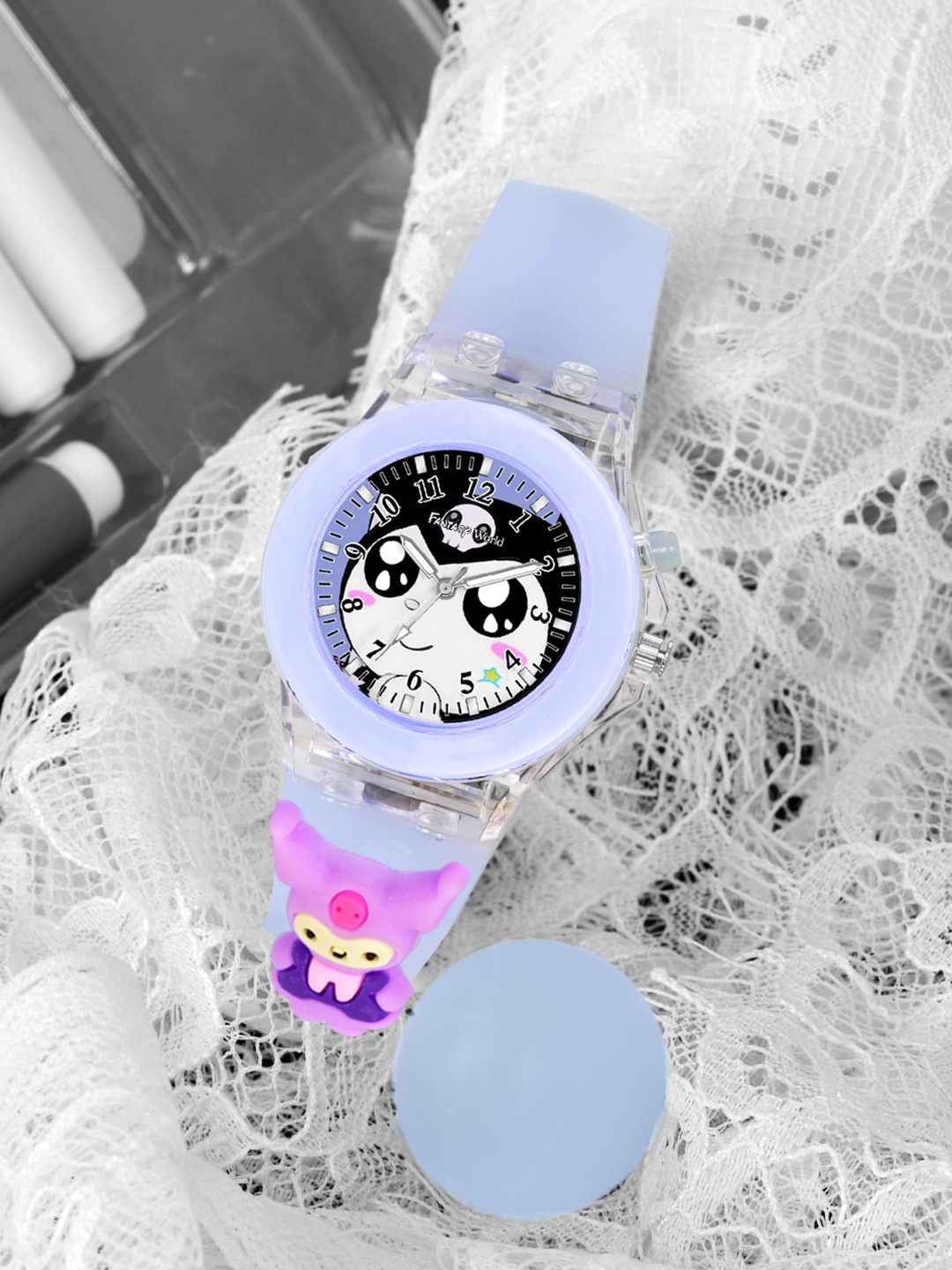 

Fantasy World Unisex Kids Printed Dial & Bracelet Style Straps Analogue Watch FW24-DOLL-PR, Purple