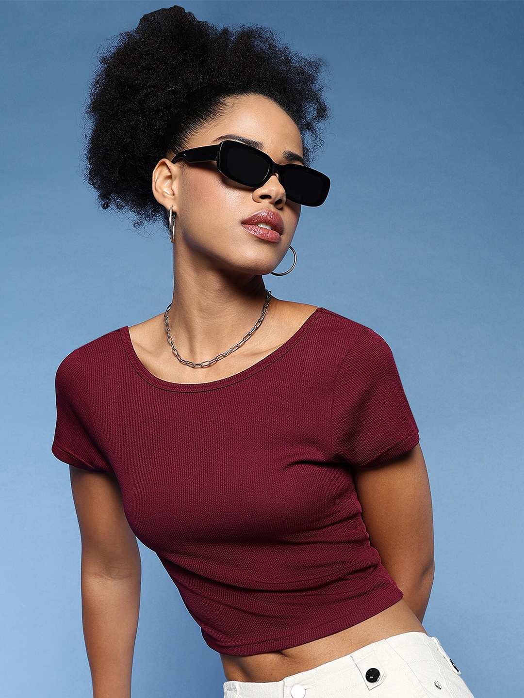 

The Roadster Lifestyle Co Round Neck Cropped Top, Maroon