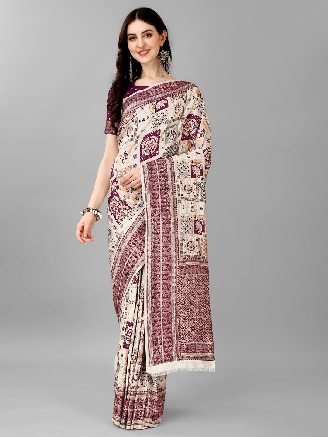 

REALLTREND Ethnic Motifs Kanjeevaram Saree, White