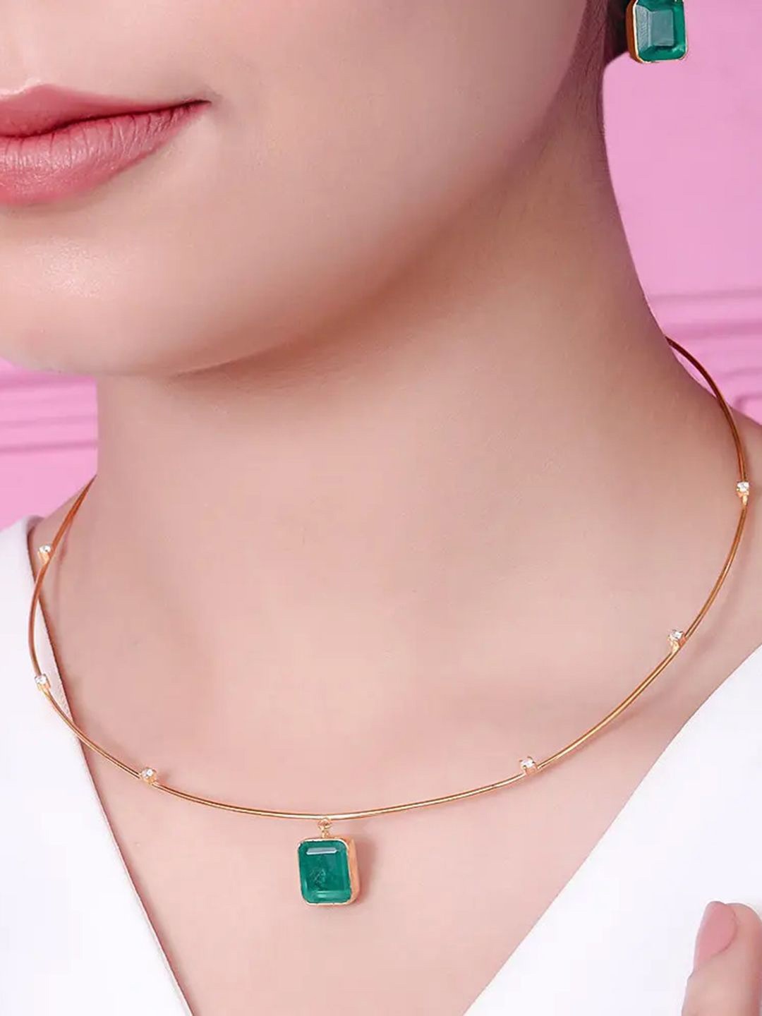 

Unniyarcha Artificial Stones and Beads Gold-Plated Necklace, Silver