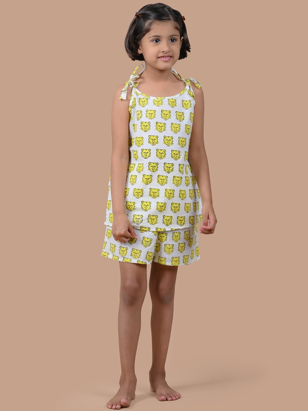 

BAESD Girls Pure Cotton Printed Night suit, Yellow