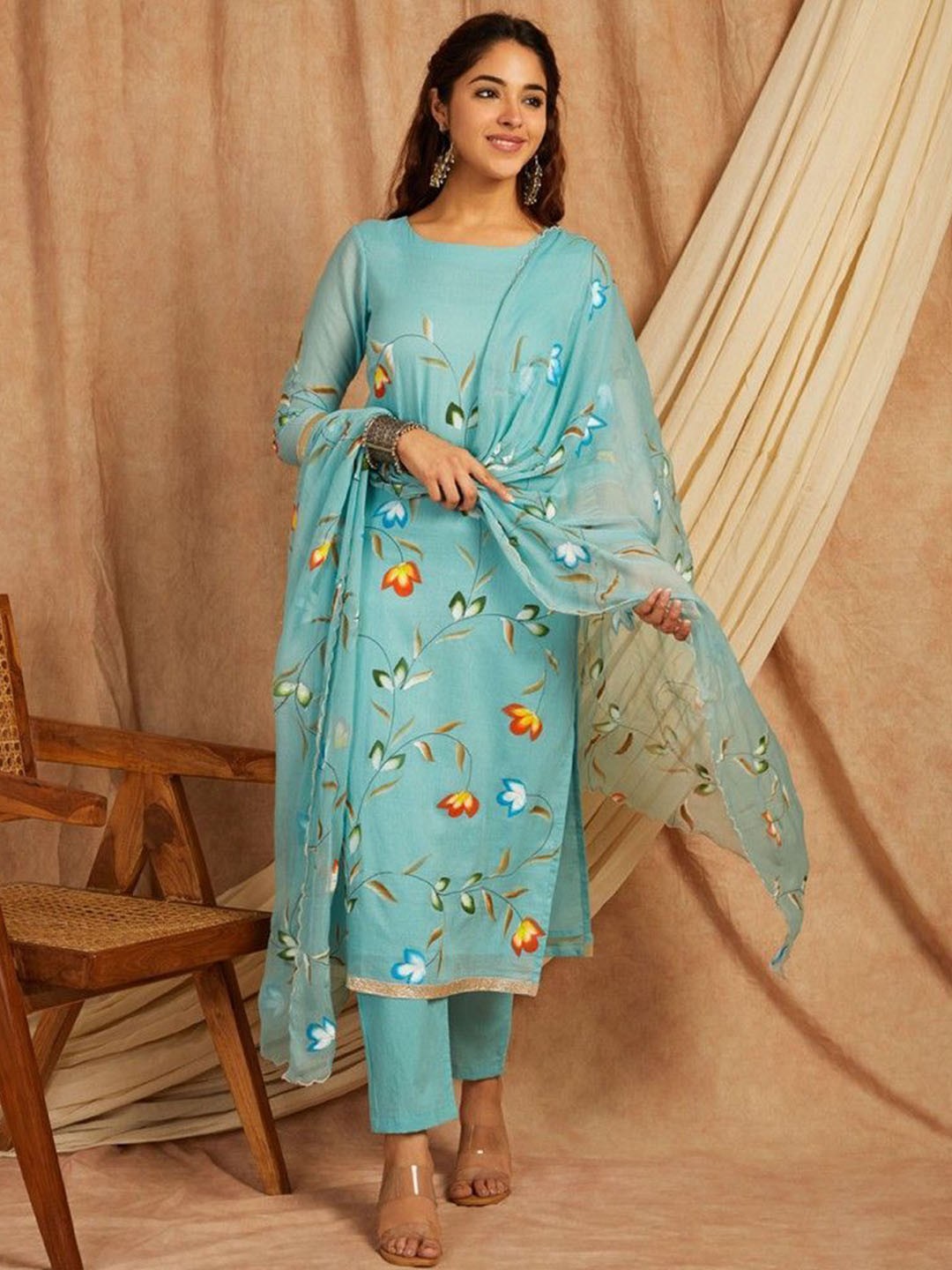 

Rangeelo Women Floral Printed Regular Pure Cotton Kurta Trousers With Dupatta, Blue